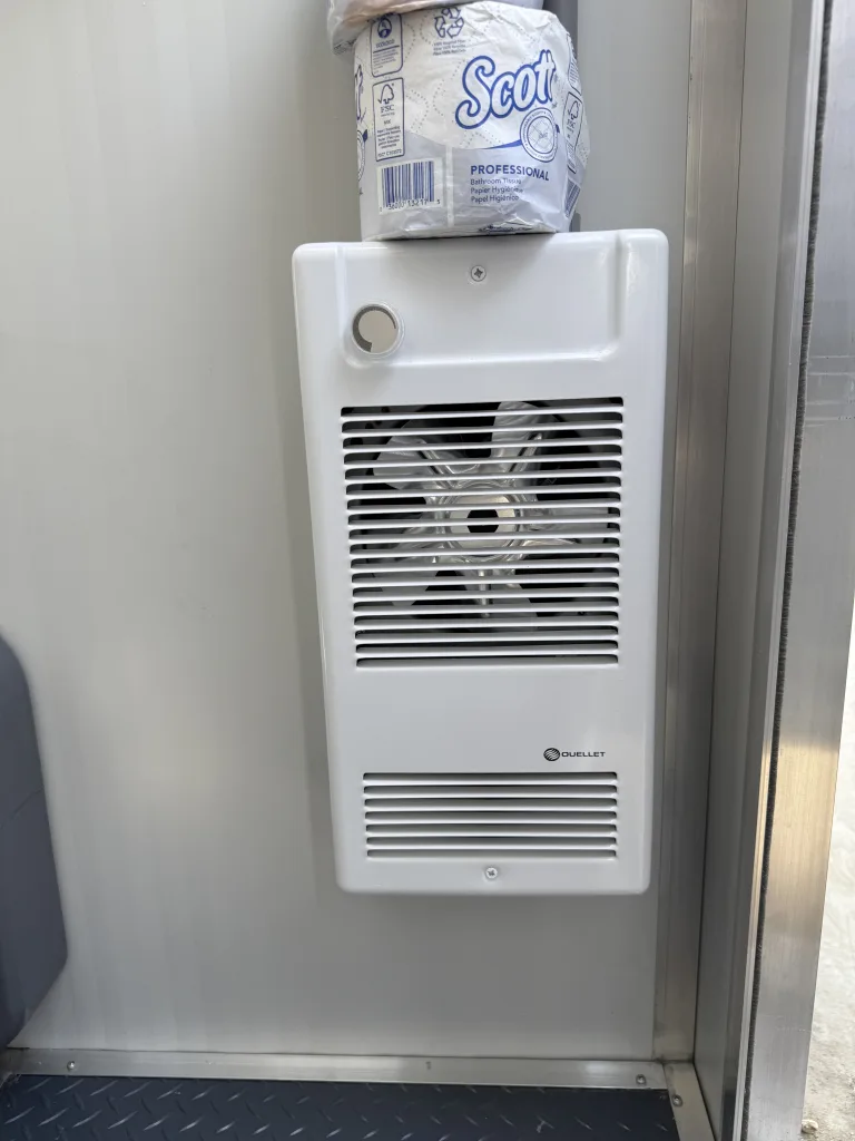 WarmNGo with Sanitizer thumbnail 8